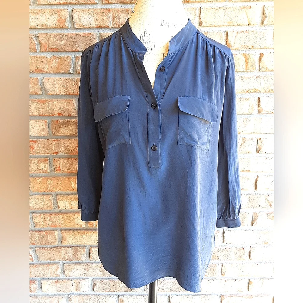 Parker Navy 100% Silk 3/4 Sleeve Blouse.